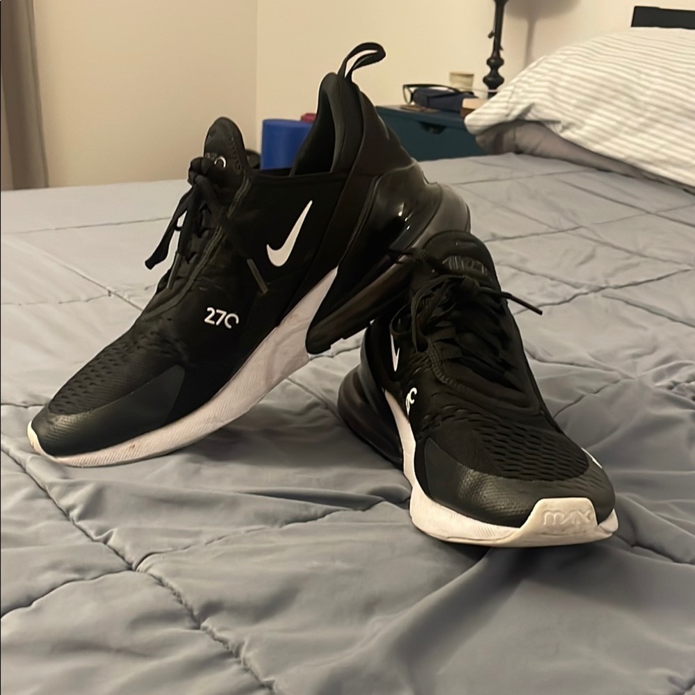 Nike Men's Black Air Max 270 Shoes